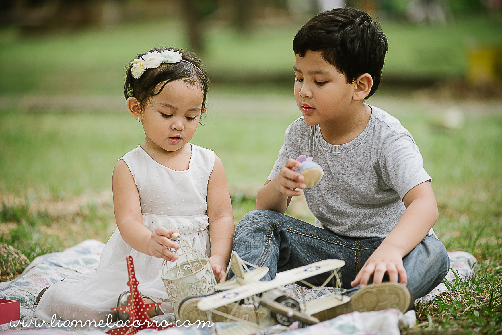 Lifestyle Maternity Family Photography by Lianne Bacorro-28