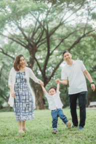 family portrait photographer maternity kasalikasan garden manila philippines